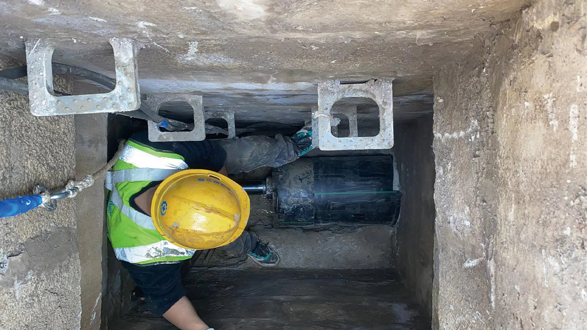 泸定HDPE短管内衬法