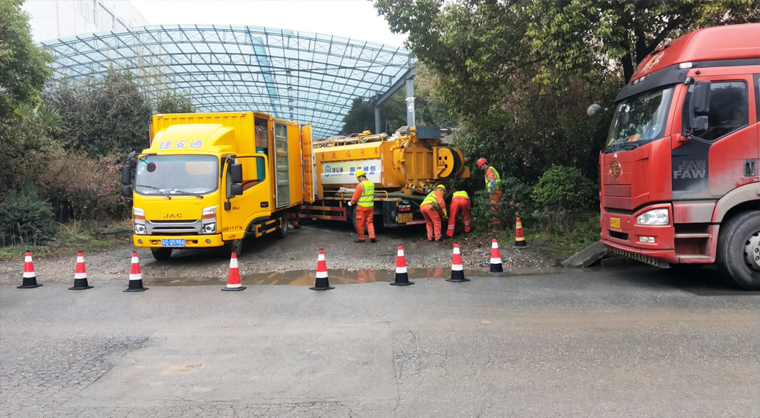 泸定成区雨污水管网“四位一体”检测疏通项目